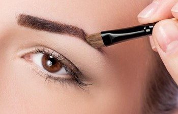 Eyebrow Shaping Tips